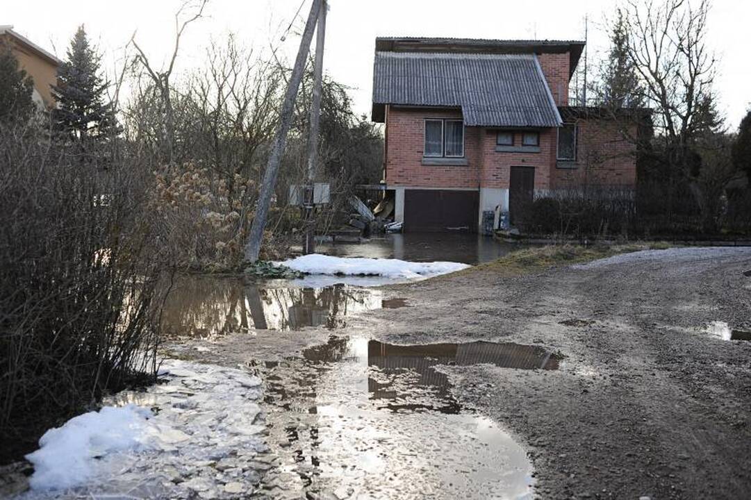 Pakaunėje pakilo Neries vanduo, bet panikos nėra