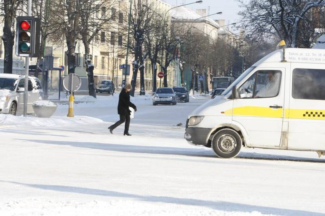 Klaipėdoje eismo sąlygos išlieka sudėtingos
