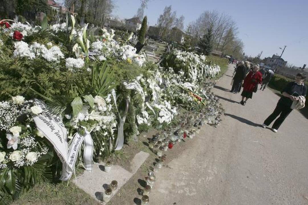 D.Kedžio kapas daugeliui tapo kovotojo simboliu