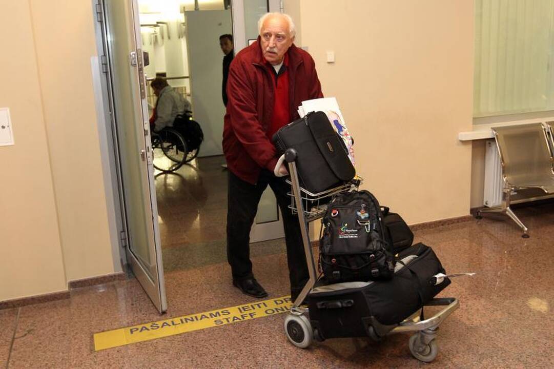 Lietuviai iš JAE grįžo aukštai iškeltomis galvomis