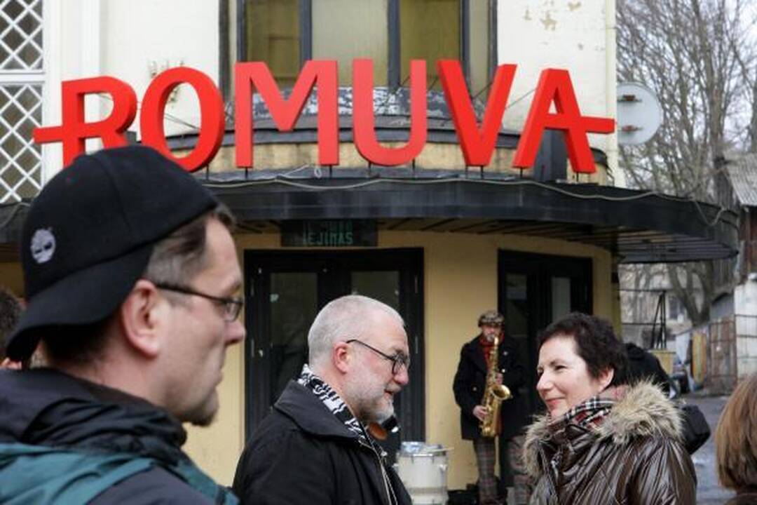 Už merdėjančią „Romuvą“ - taiki kavos akcija