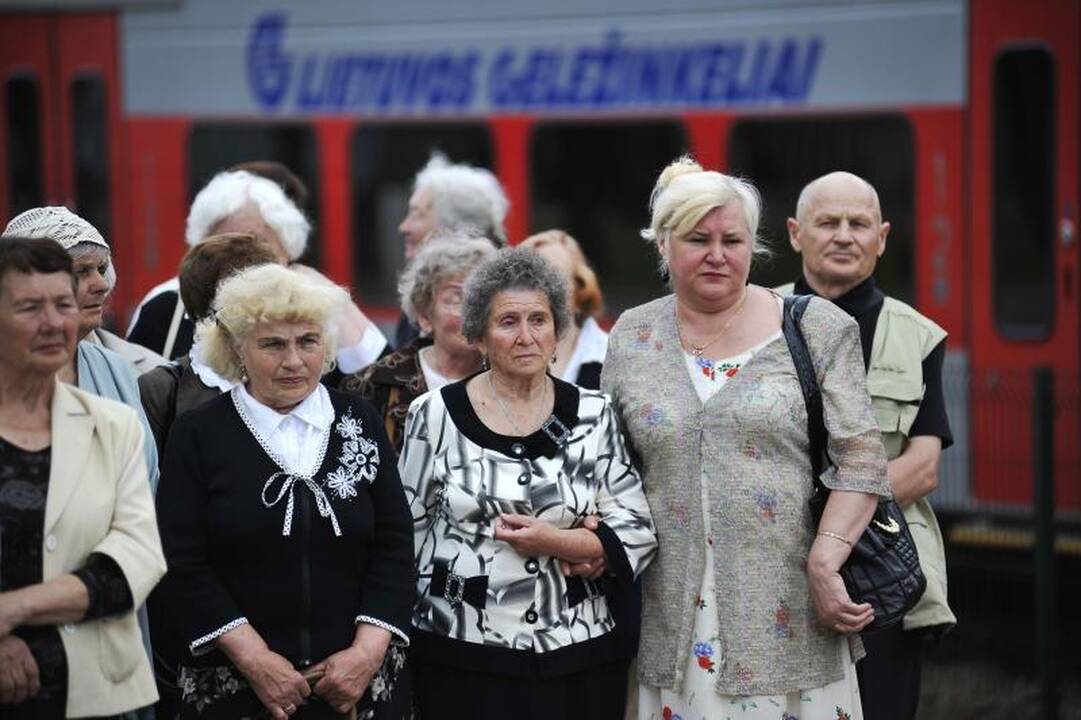 Tremties prisiminimai užgožė iškilmingas kalbas