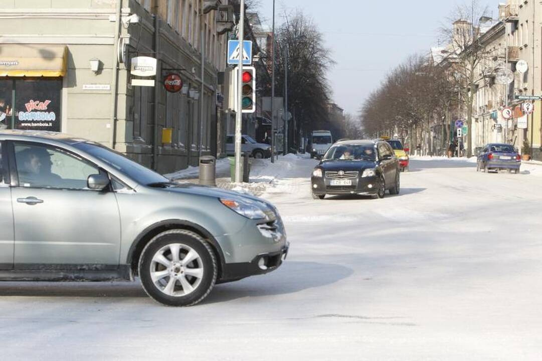 Klaipėdoje eismo sąlygos išlieka sudėtingos