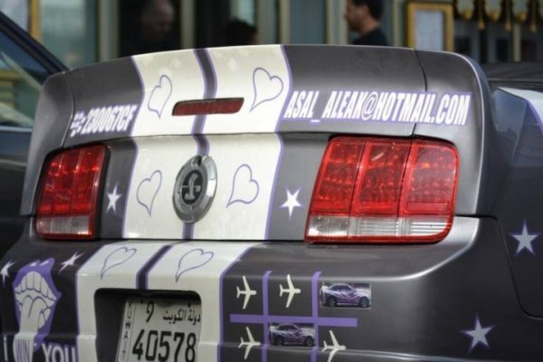 Akims paganyti: kokiais superautomobiliais puikuojasi arabai?