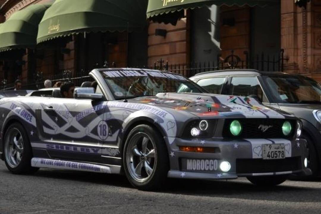 Akims paganyti: kokiais superautomobiliais puikuojasi arabai?