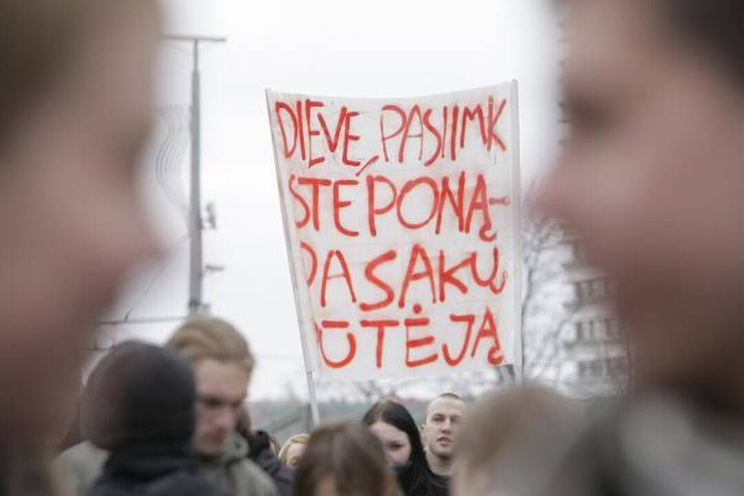 Į koncertą „Dabar arba niekada“  - nemokamas traukinys
