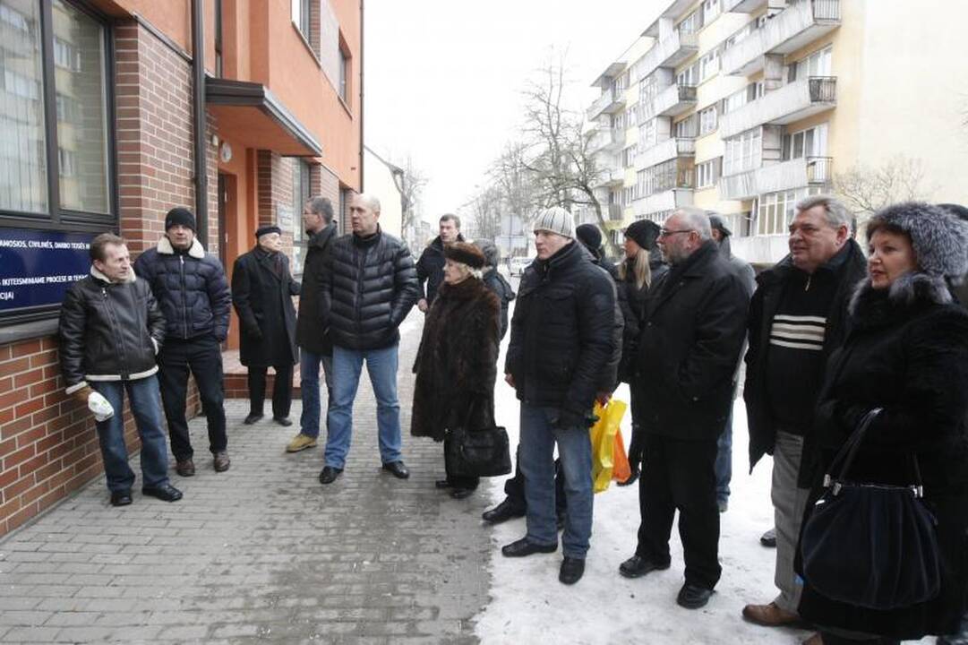 Afganistano karo aukoms - meno kūrinys „Juodoji tulpė“