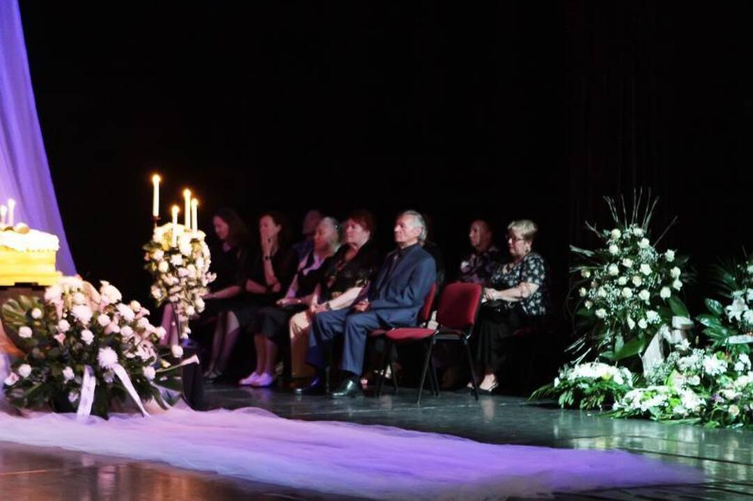 Aktorius V.Klimas atgulė Lėbartų kapinėse