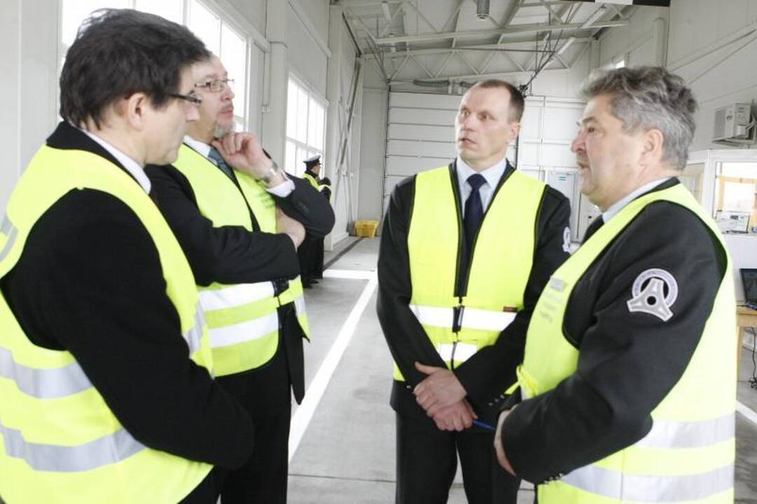 Vilkikų vairuotojų baubas - kontrolės postas dirba be poilsio valandų