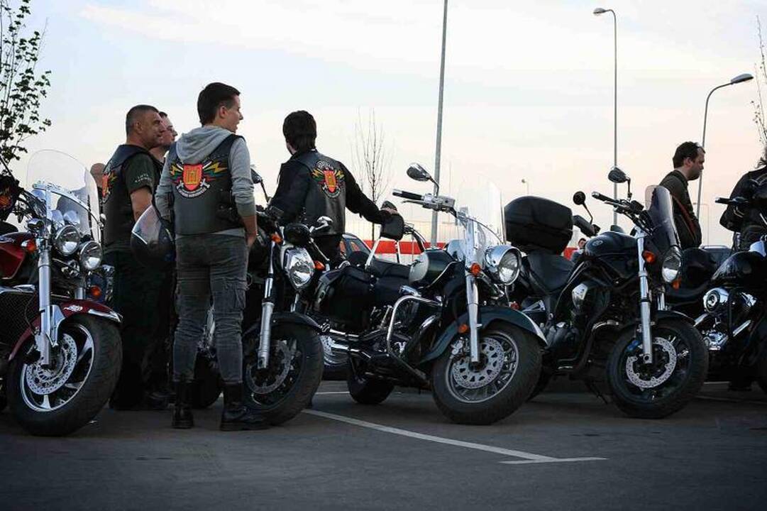 Į filmo premjerą suvažiavo per 50 motociklų 