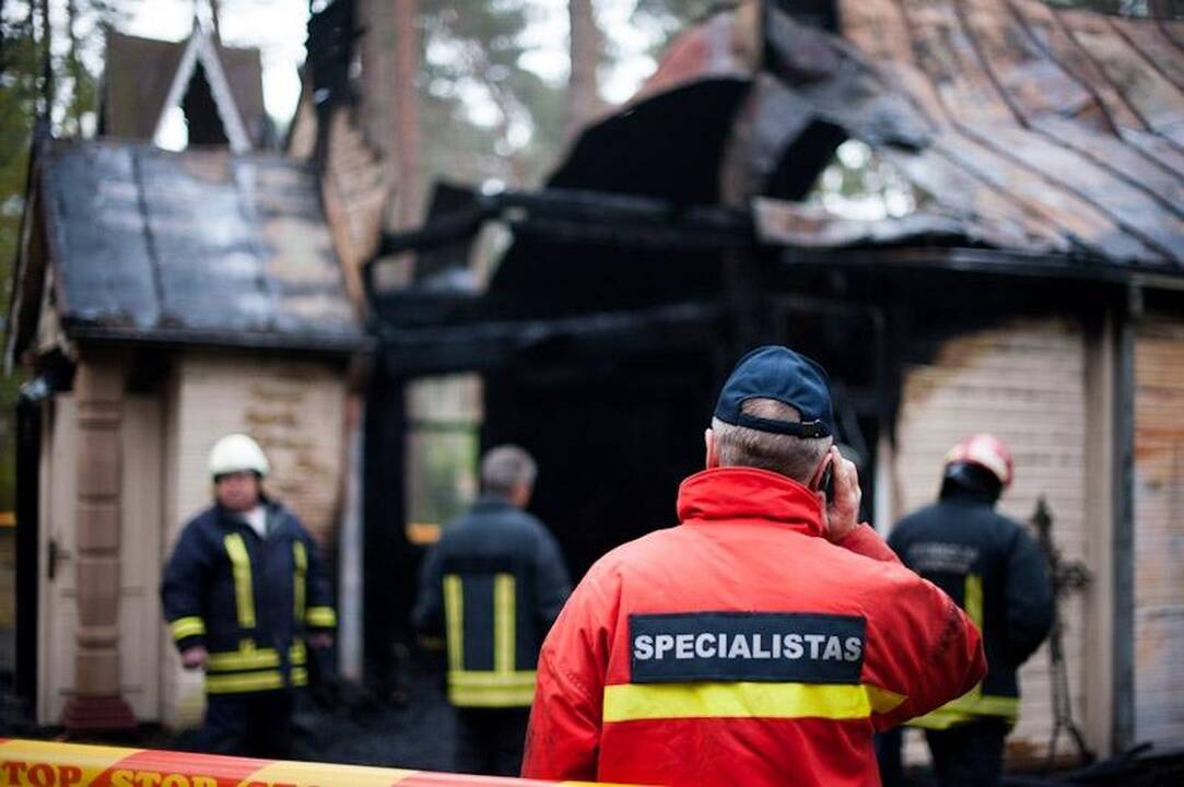 Kulautuvos bažnyčią suniokojo ugnis, įtariamas padegimas