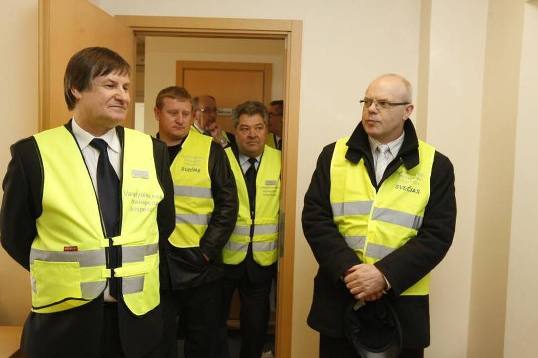 Vilkikų vairuotojų baubas - kontrolės postas dirba be poilsio valandų