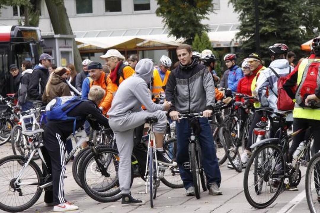 Sekmadienis – diena be automobilio