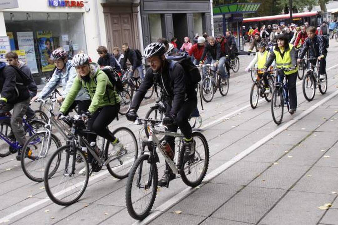 Sekmadienis – diena be automobilio