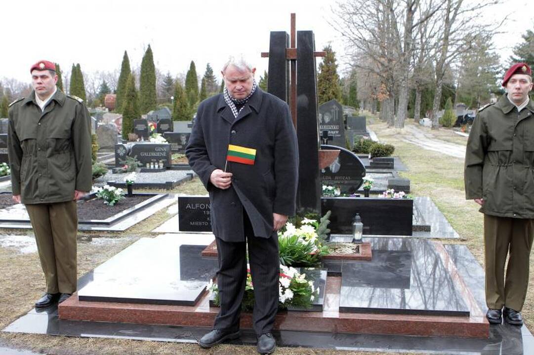 Pagerbė Nepriklausomybės akto signatarą Alfonsą Žalį