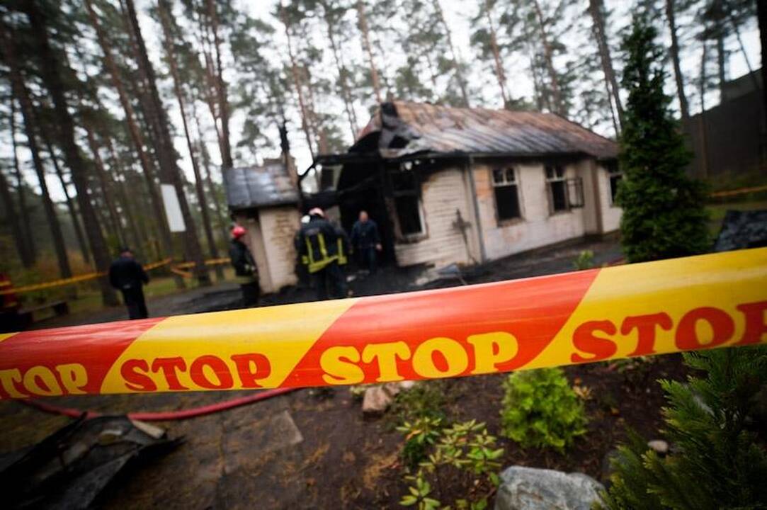 Kulautuvos bažnyčią suniokojo ugnis, įtariamas padegimas