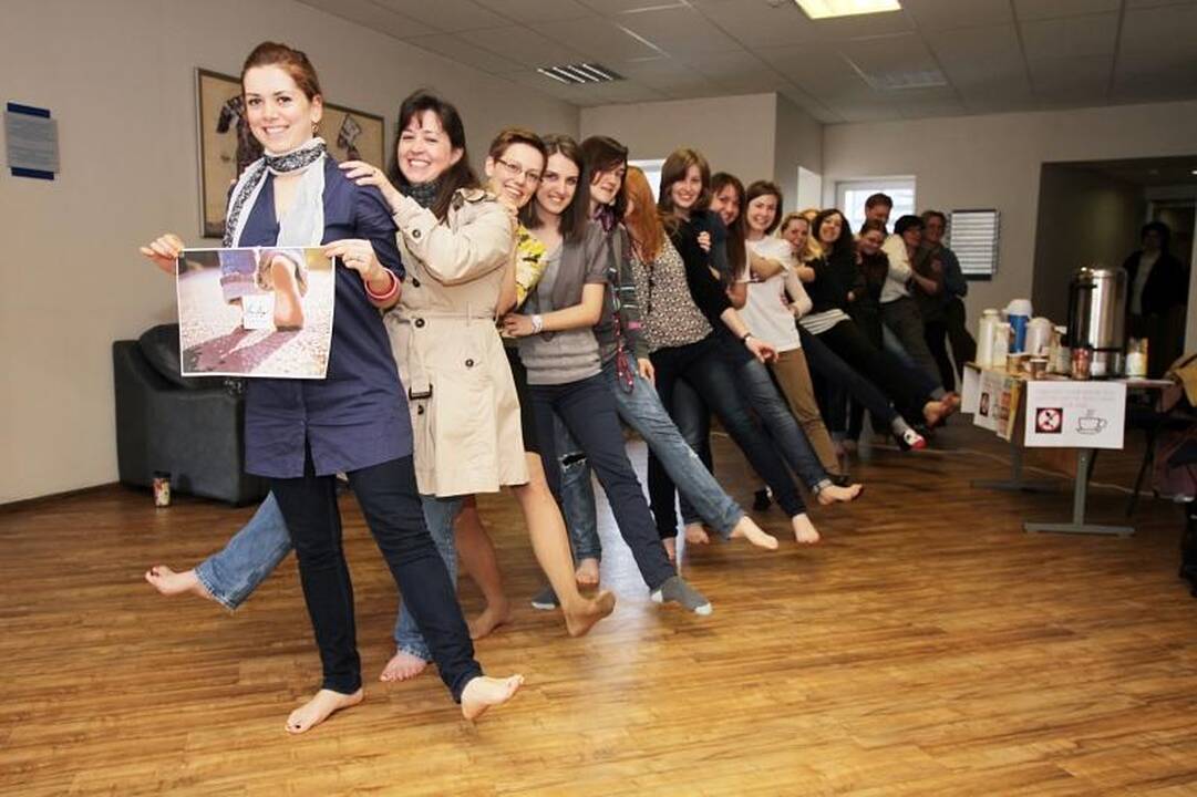 Klaipėdos studentai ir dėstytojai į paskaitas vaikščiojo basomis  
