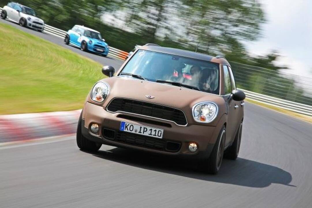 "MINI Countryman Cooper S": ar po "tiuningo" tapo gražesnis?