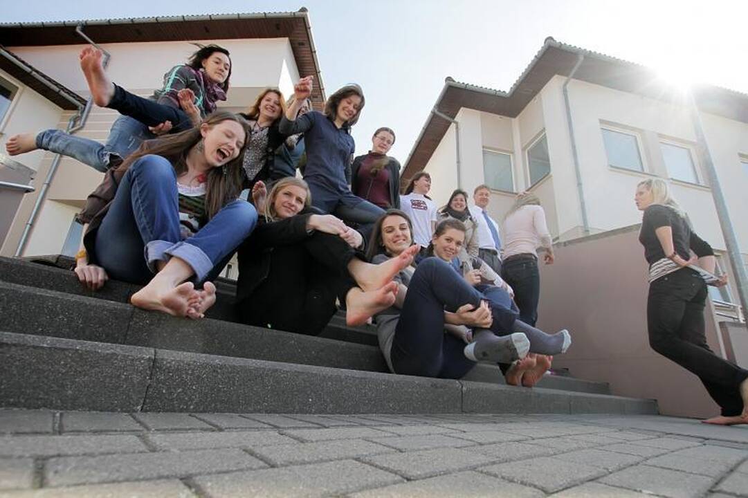 Klaipėdos studentai ir dėstytojai į paskaitas vaikščiojo basomis  