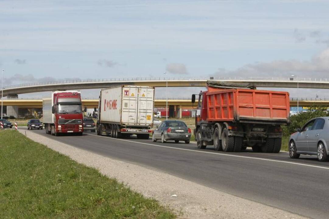 Rekonstruojamas Jakų žiedas užsikimšo   