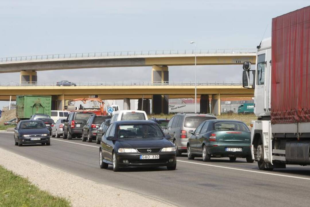 Rekonstruojamas Jakų žiedas užsikimšo   