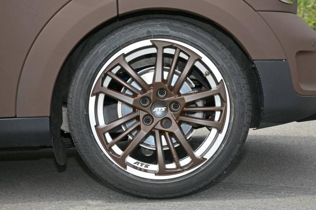 "MINI Countryman Cooper S": ar po "tiuningo" tapo gražesnis?