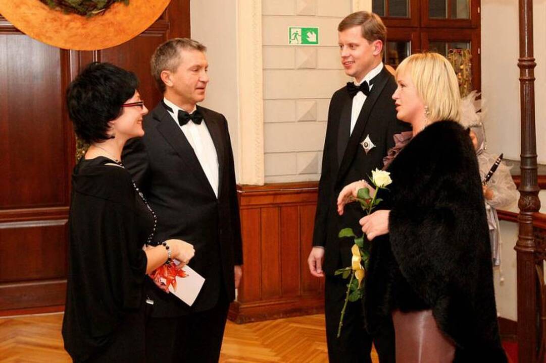 Kalėdinis labdaros vakaras – sergantiems vaikams pagelbėti