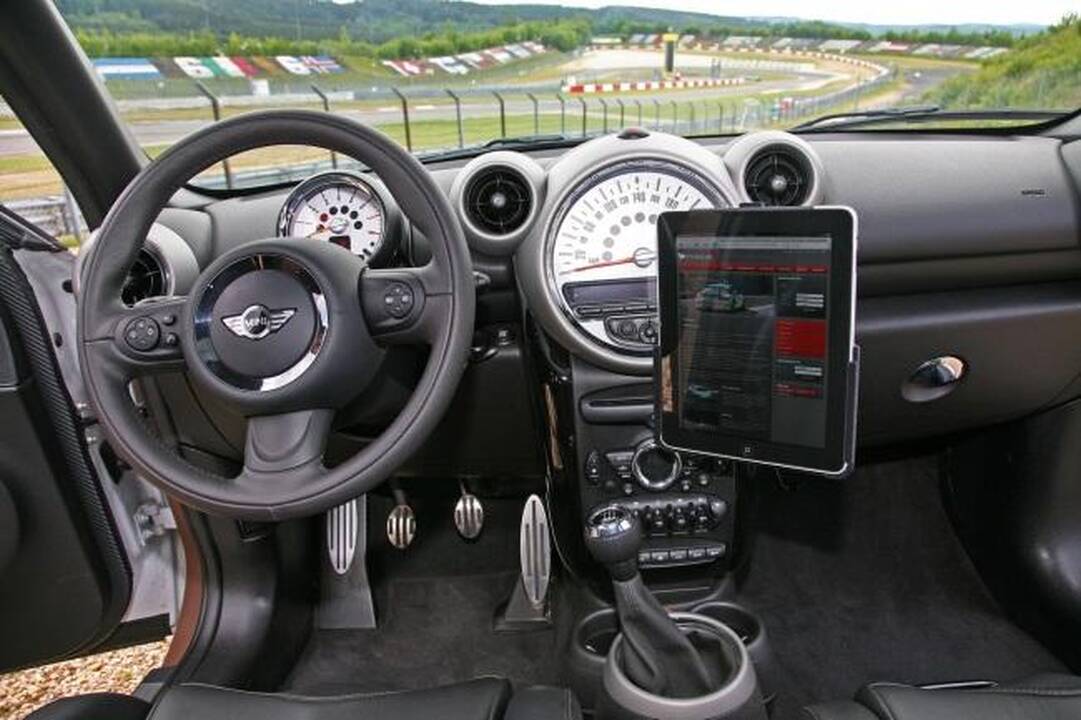 "MINI Countryman Cooper S": ar po "tiuningo" tapo gražesnis?