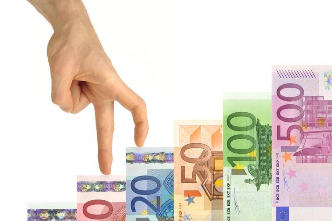 Agentūra „Fitch“ pablogino penkių euro zonos šalių kredito reitingus