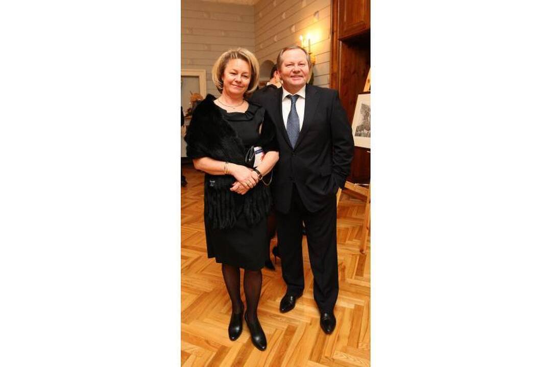 Kalėdinis labdaros vakaras – sergantiems vaikams pagelbėti