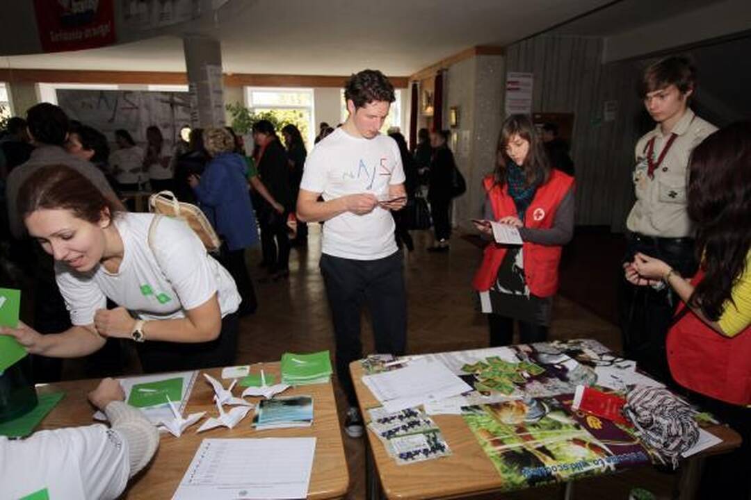 Jaunimo organizacijų mugė Klaipėdoje – sausakimša