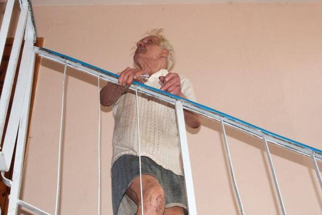 Sostinės ugniagesiai išgelbėjo senuką