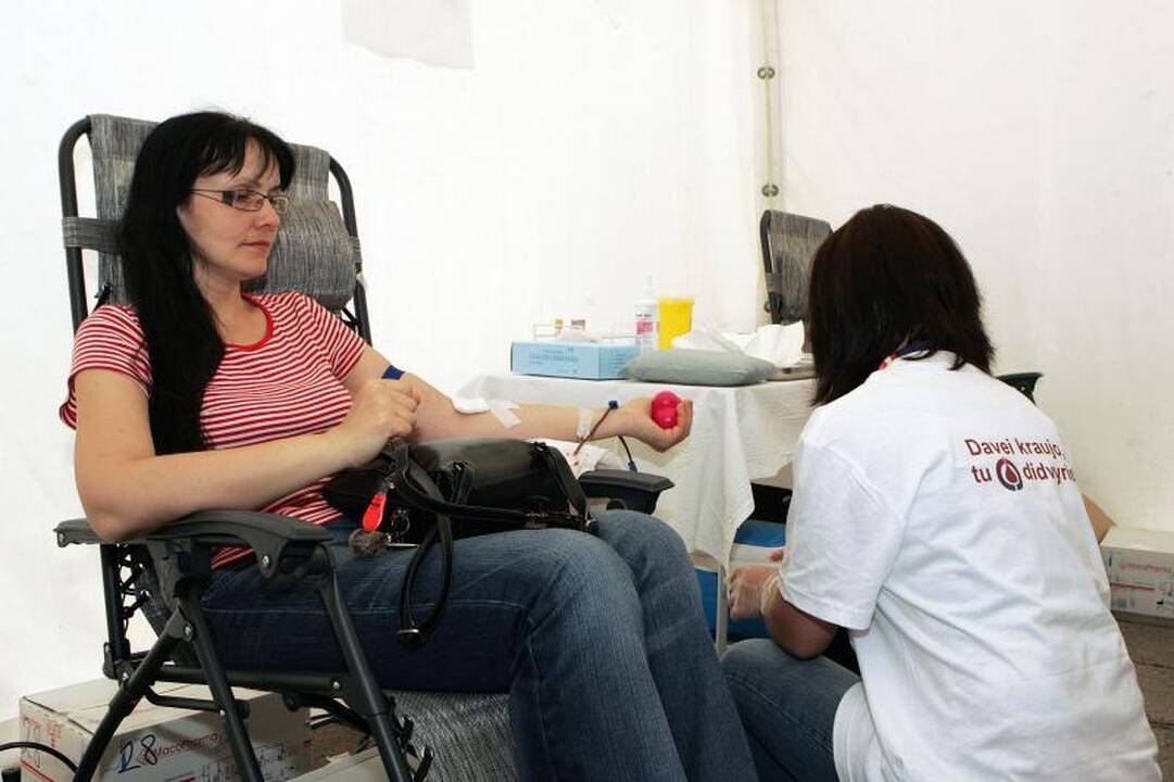 Duoda, bet neima: kliūtimi paaukoti kraujo tapo ir per mažas svoris