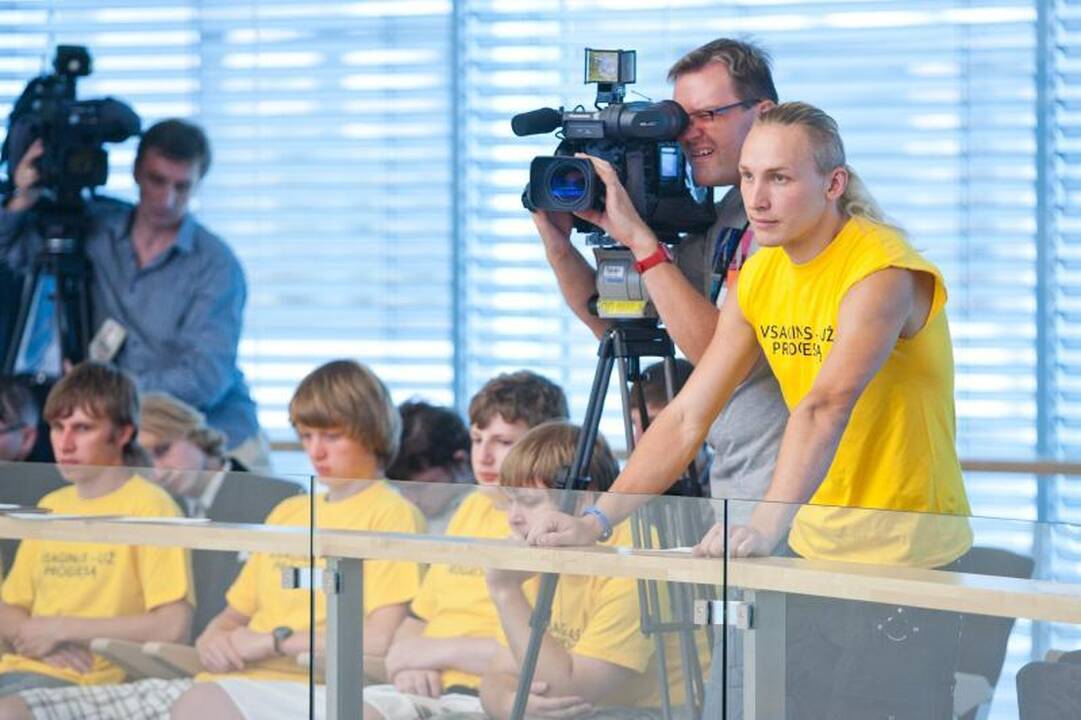M.Adomėnas: balsavusieji „už“ referendumą dėl AE išdavė tėvynę