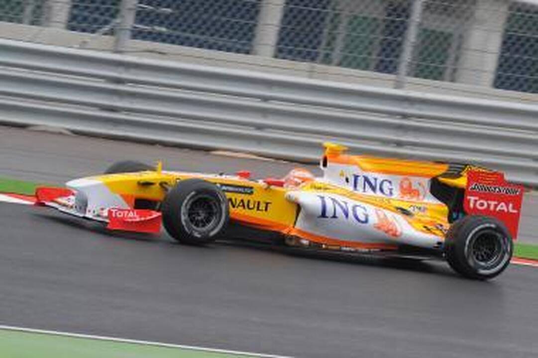 Naujos „ING Renault F1" komandos spalvos