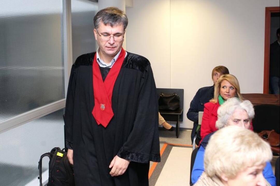 Pedofilijos bylos liudytojas: mergaitei buvo pasakojama apie „sysalus“