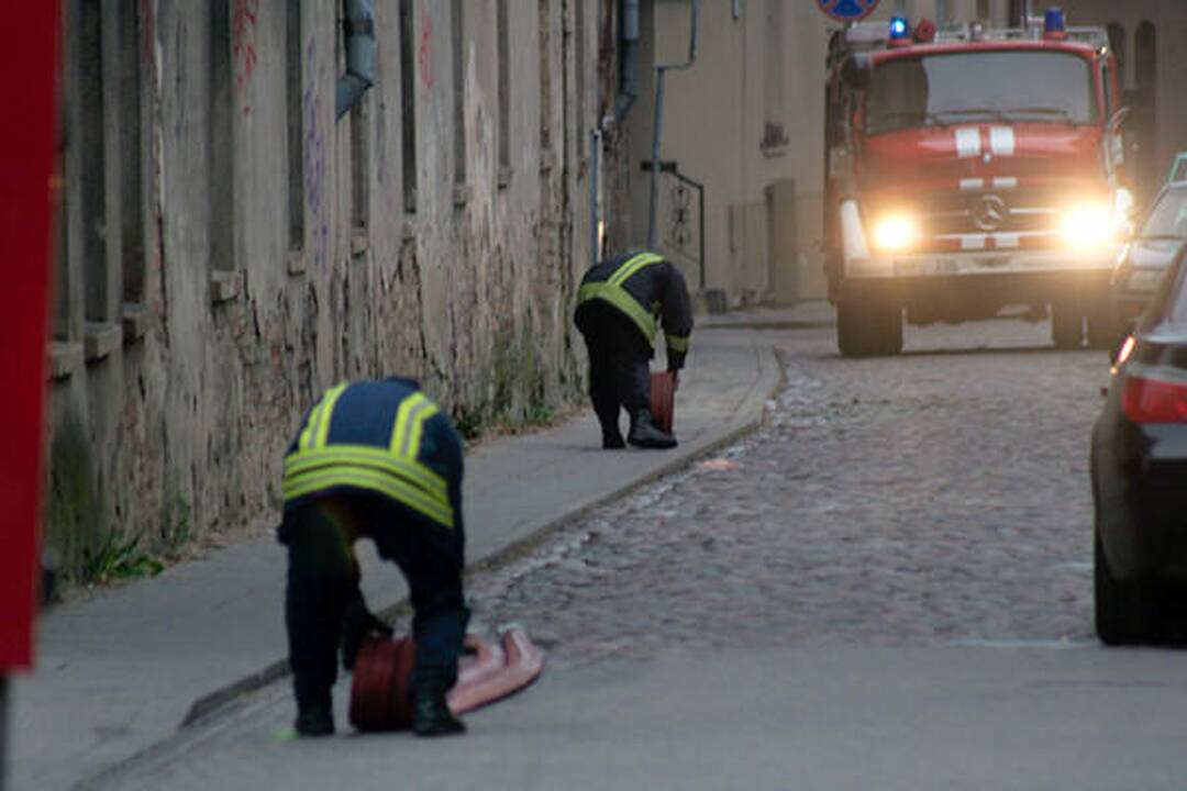 Vilniaus senamiestyje degė namas