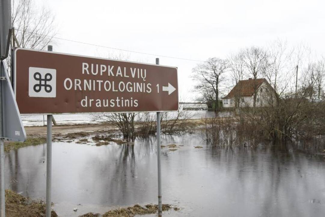 Potvynio zonoje savaitgalį gelbėjimo darbų vykdyti neteko