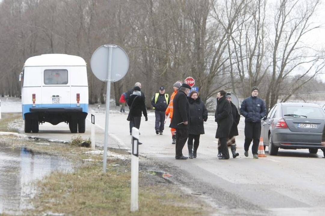 Potvynio zonoje savaitgalį gelbėjimo darbų vykdyti neteko