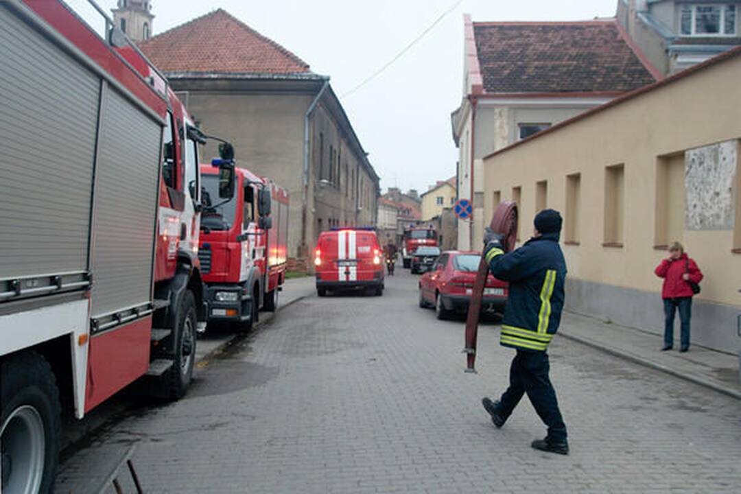 Vilniaus senamiestyje degė namas