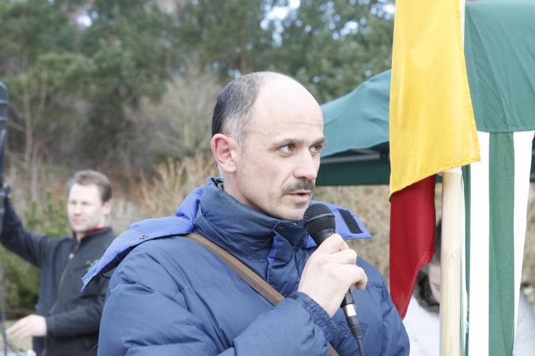 Palangiškiai gausiu būriu išsiruošė į žygį pajūriu