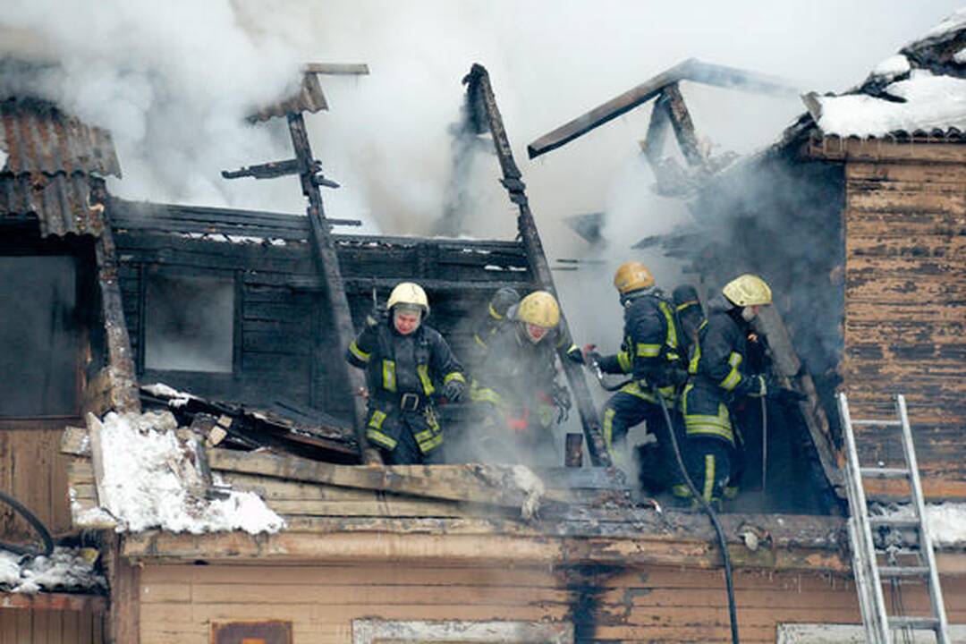 Vilniuje degė namas – spėjamas padegimas