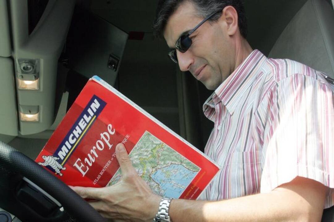 Britai mieliau renkasi paprastą žemėlapį nei GPS