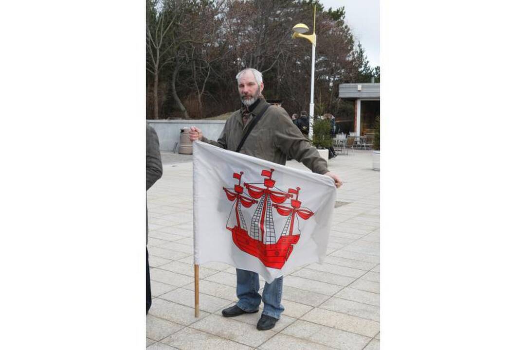 Palangiškiai gausiu būriu išsiruošė į žygį pajūriu