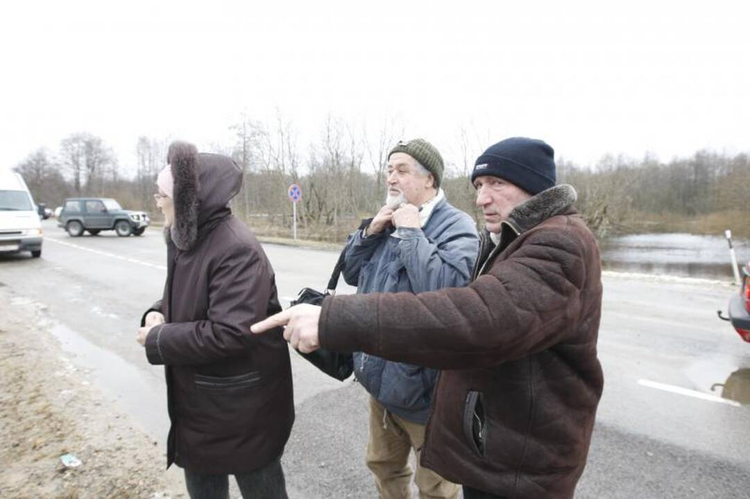 Potvynio zonoje savaitgalį gelbėjimo darbų vykdyti neteko