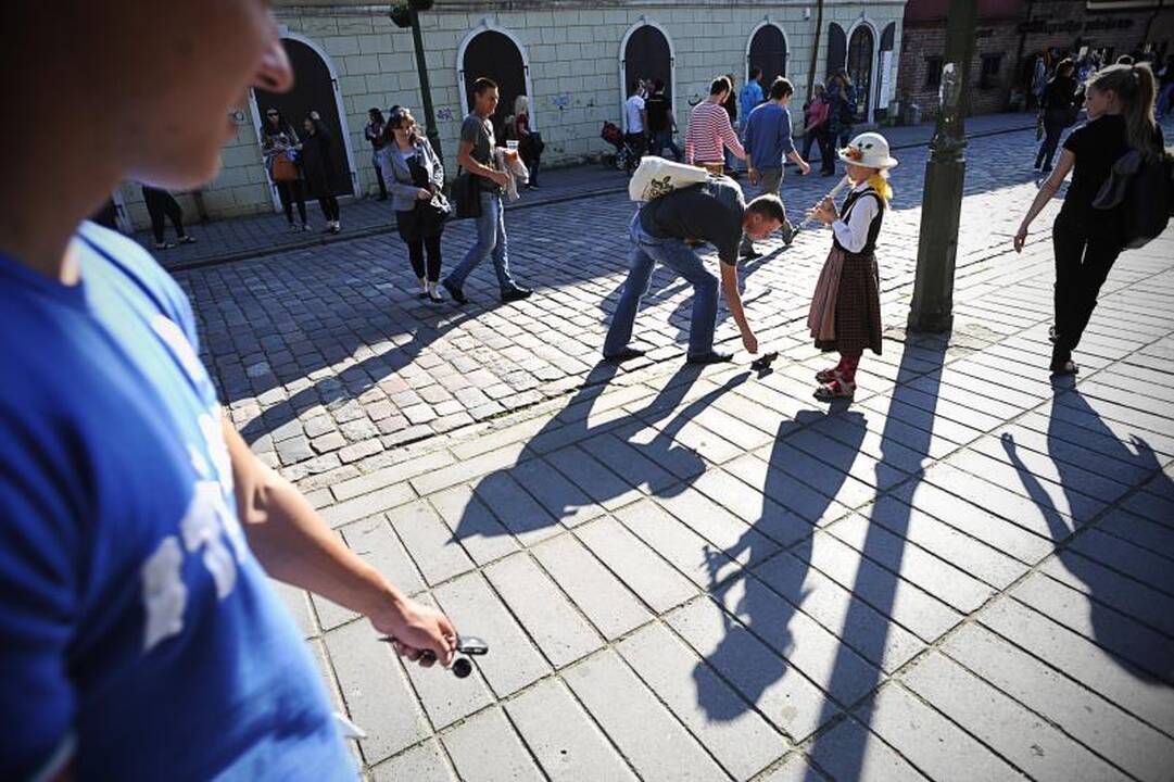 Mieste šurmuliuoja šventiškai nusiteikę kauniečiai