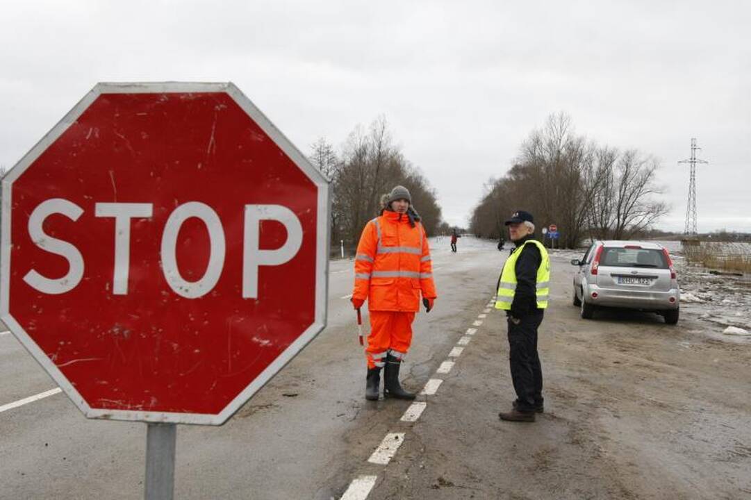 Potvynio zonoje savaitgalį gelbėjimo darbų vykdyti neteko