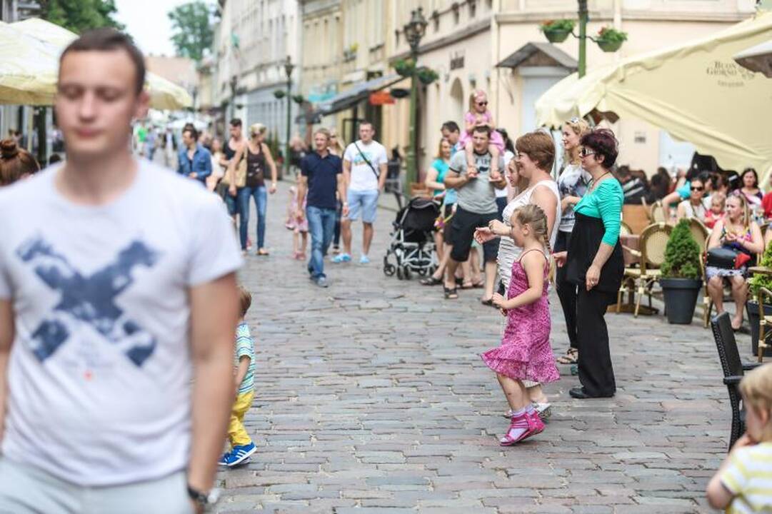 Kauno senamiestyje spindėjo netradicinė mada