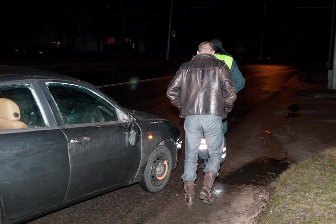 Degalų kanistras brangiau už partrenktą draugą