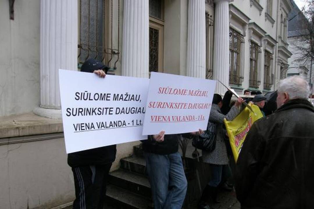 Protestai dėl mašinų apmokestinimo